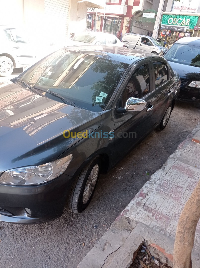 Peugeot 301 2013 Allure