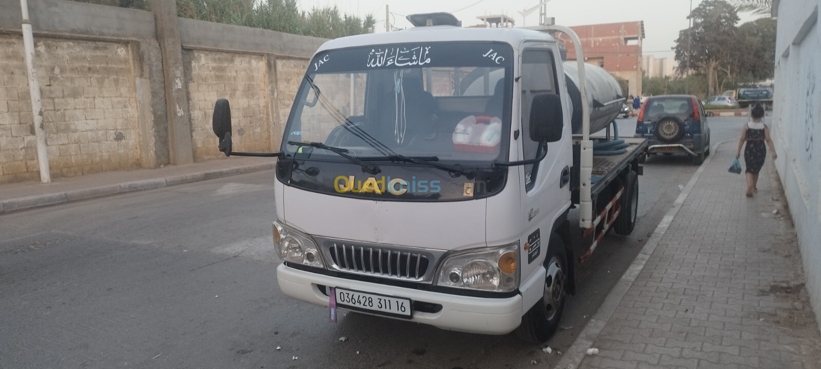 JAC Jac 1040 