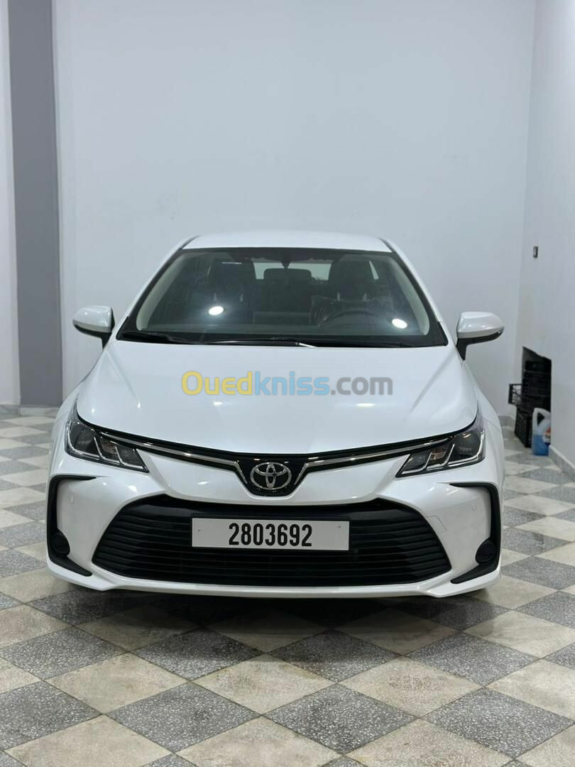 Toyota Corolla 2024 Bas