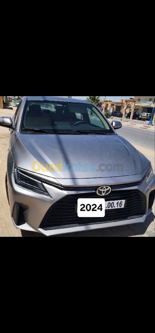 Toyota Yaris 2024 Y