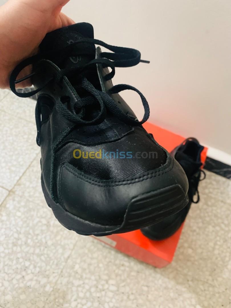 Nike air huarache triple black originale p44