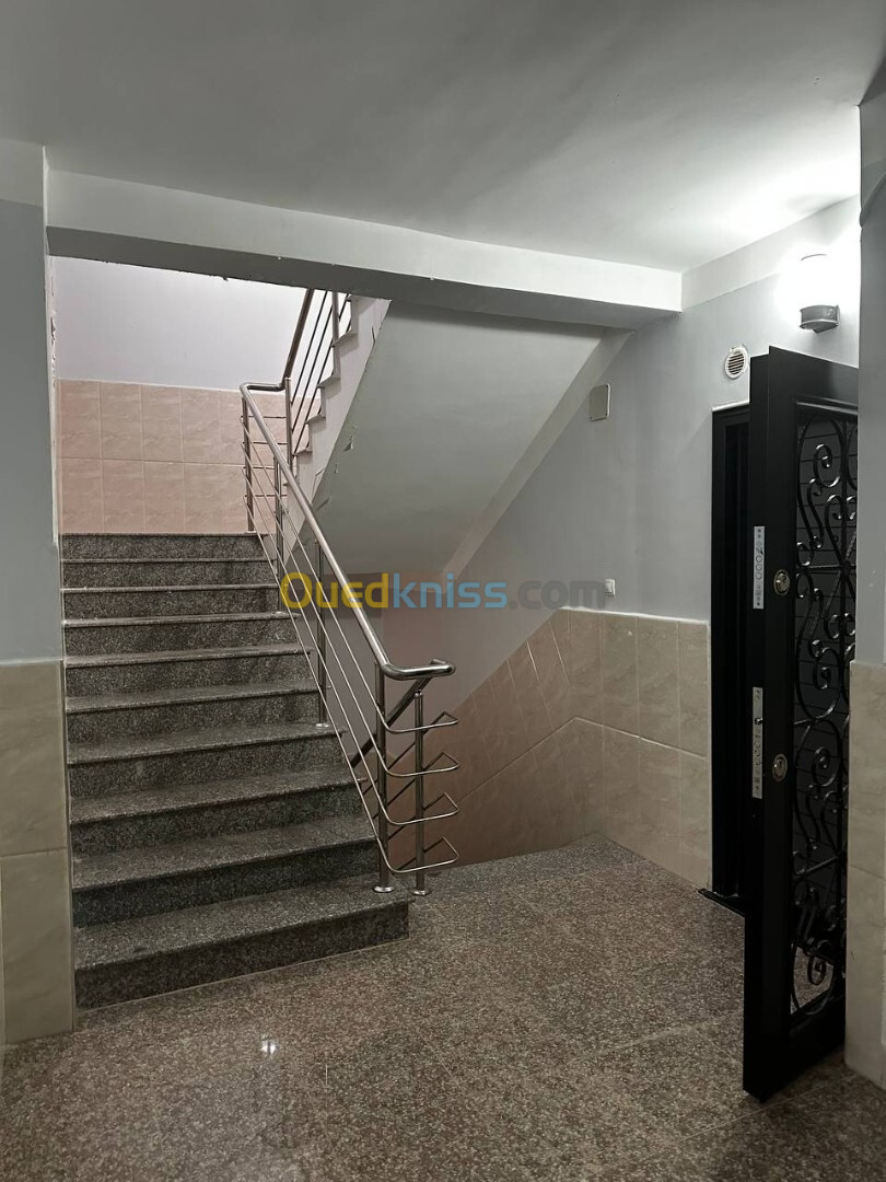 Vente Appartement F4 Alger Bordj el bahri