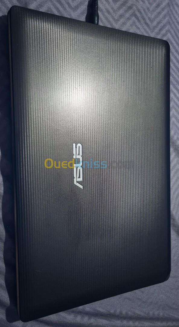 Asus x53s i3 6gb ram ssd