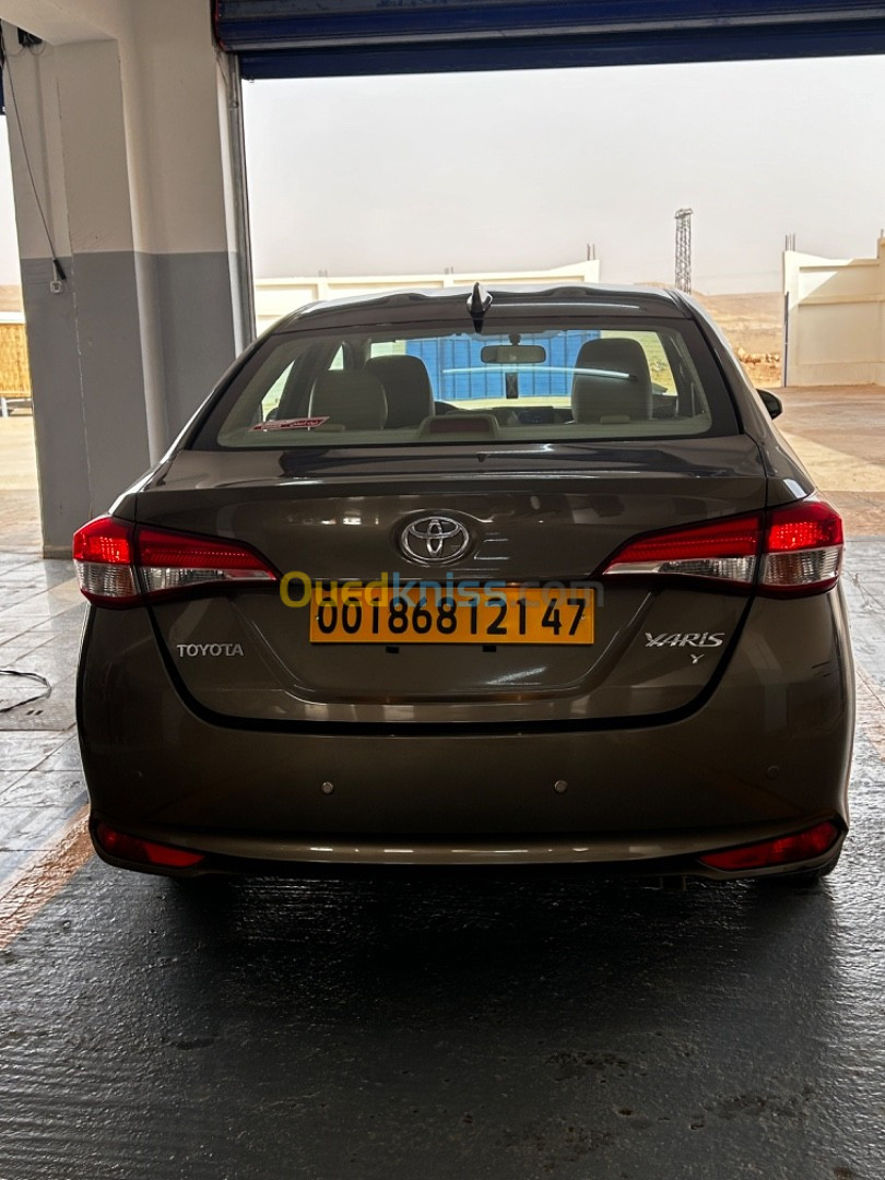 Toyota Yaris 2021 