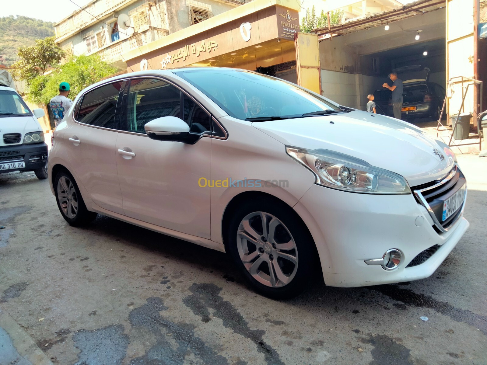 Peugeot 208 2015 208