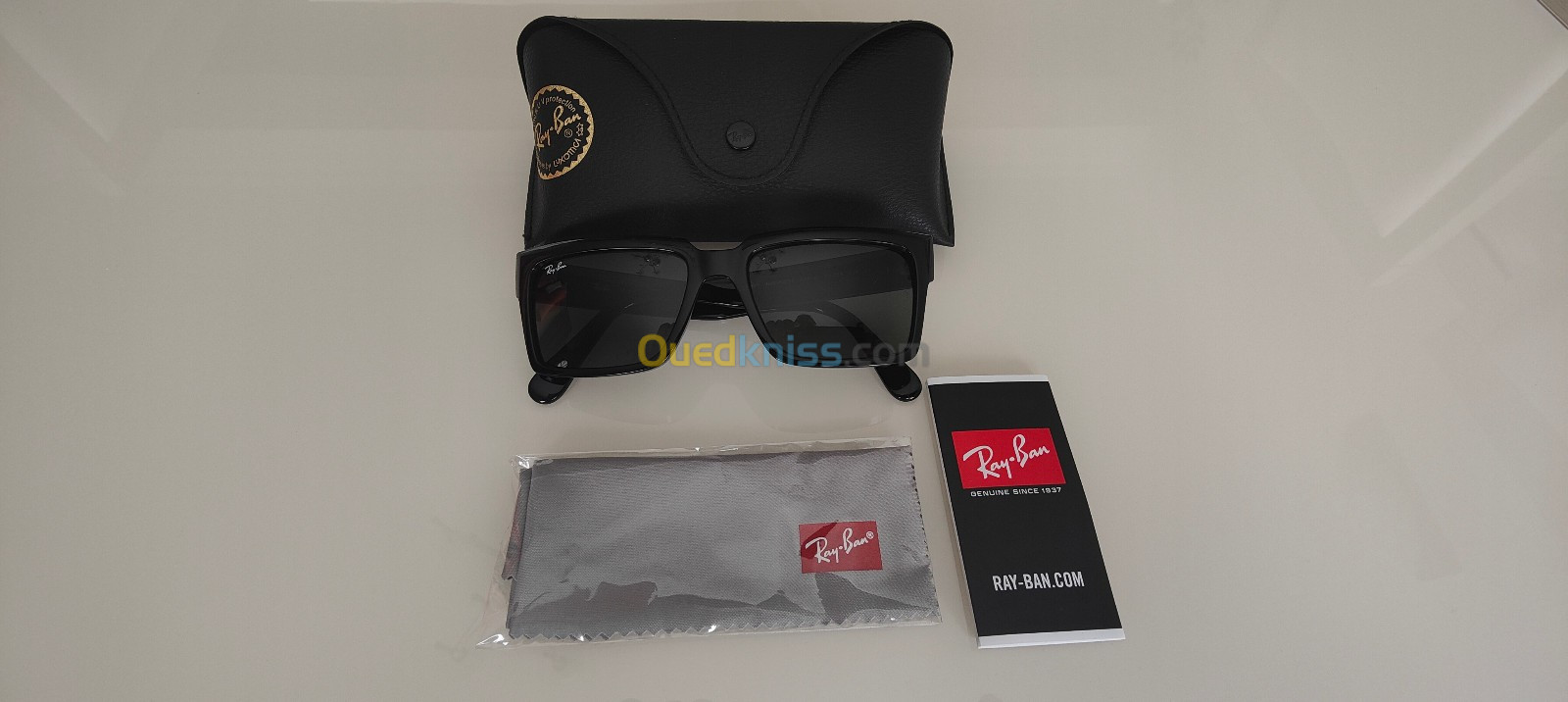 Lunettes de soleil Ray-Ban Neuve