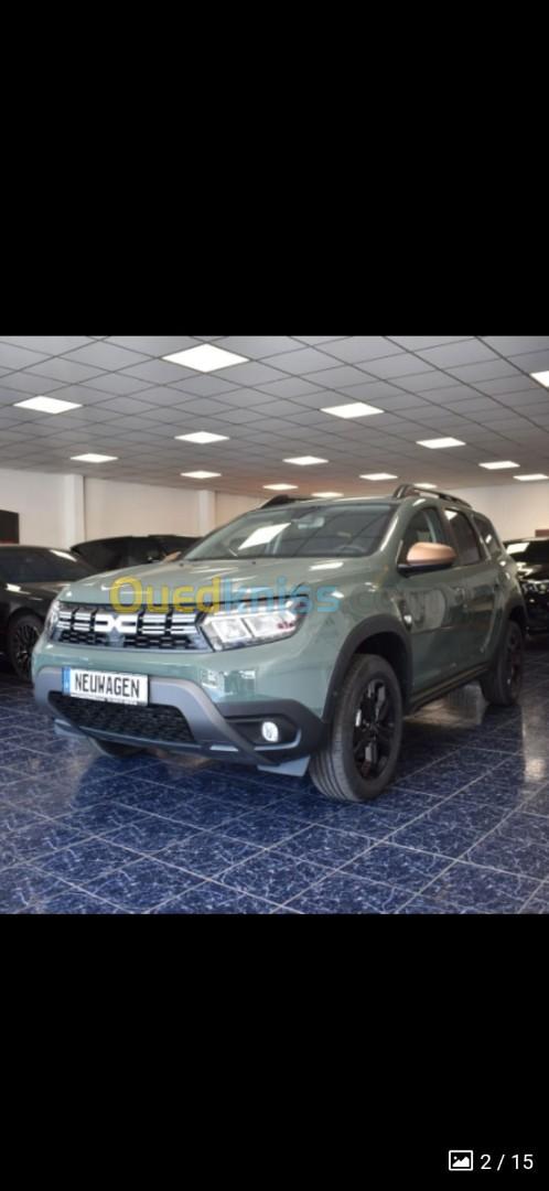 Dacia duster 2023 gold