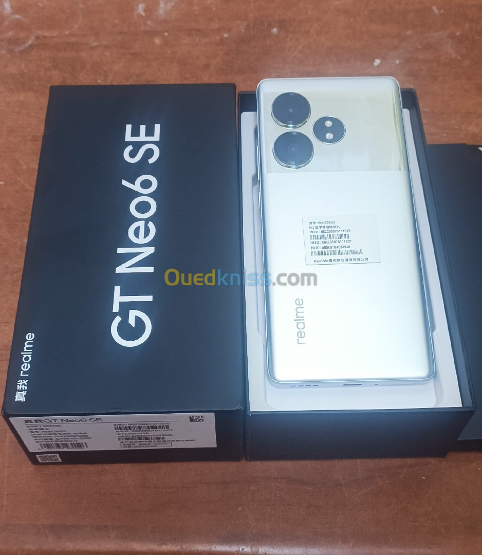 Realme GT néo 6 se