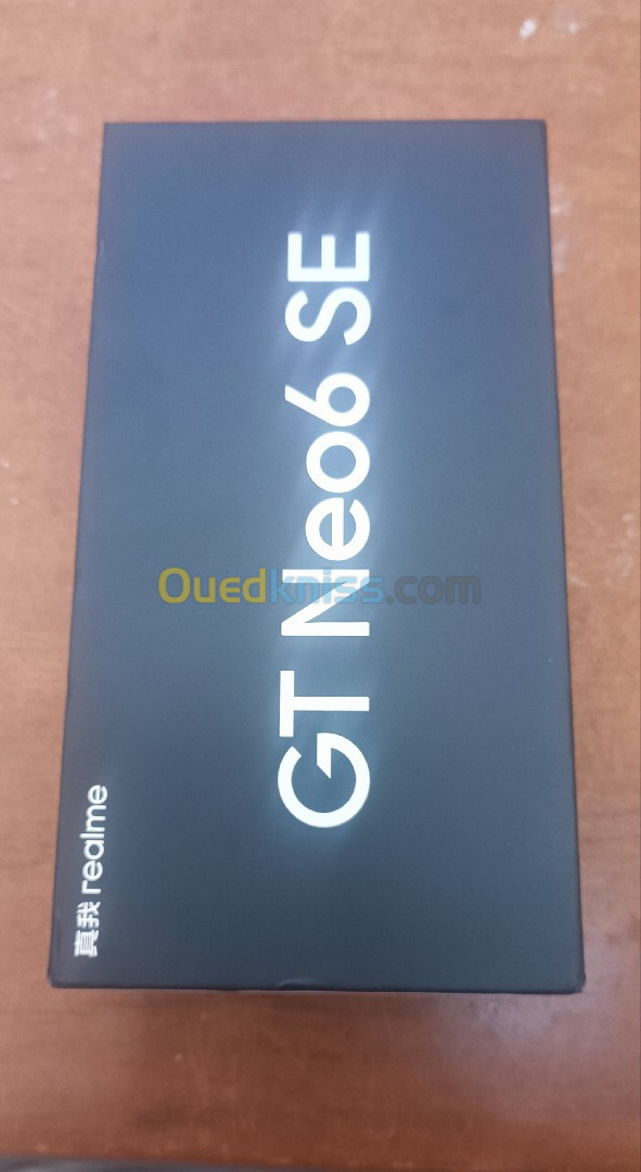 Realme GT néo 6 se