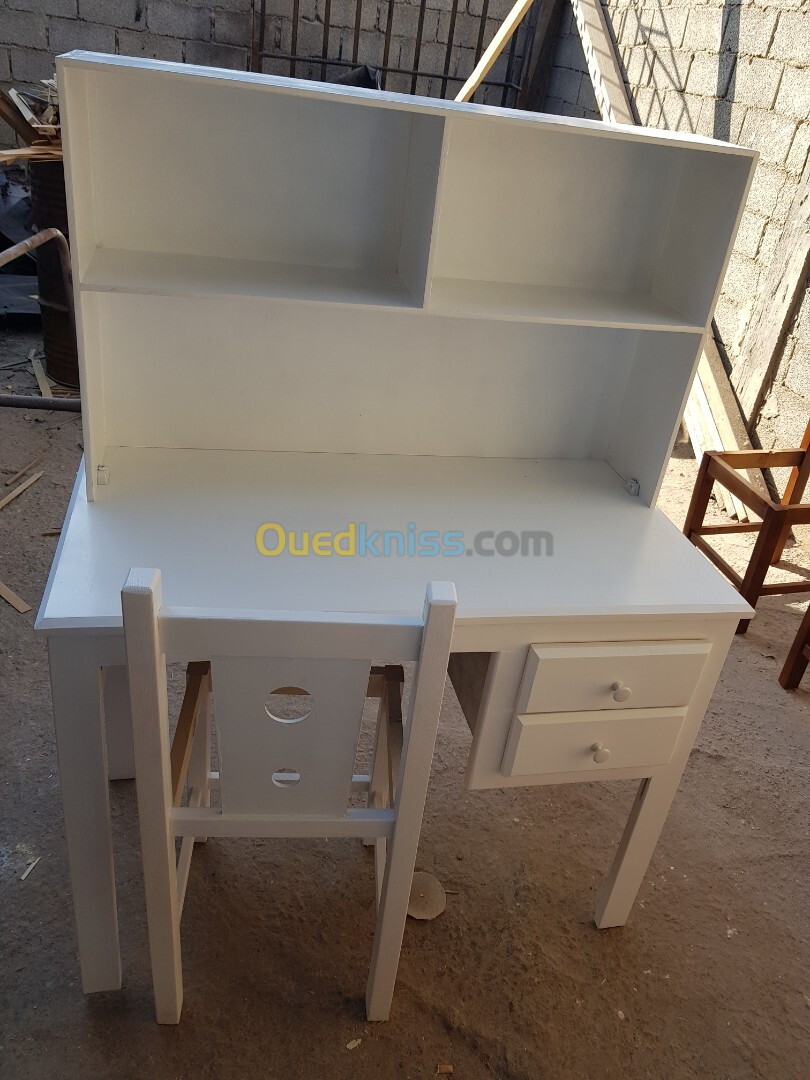 Bureau et chaise