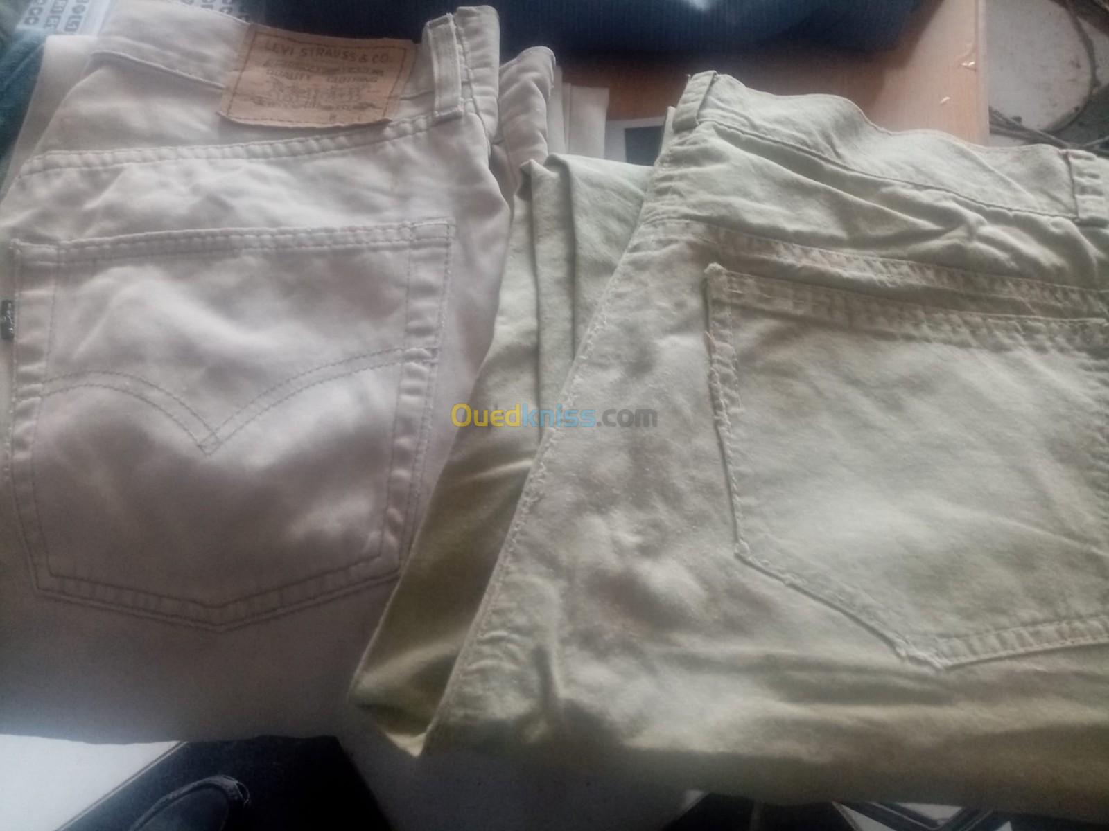 vends 2 pantalons jeans levis et 2 pantalons classique