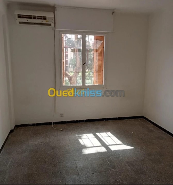 Location Appartement F3 Alger Kouba