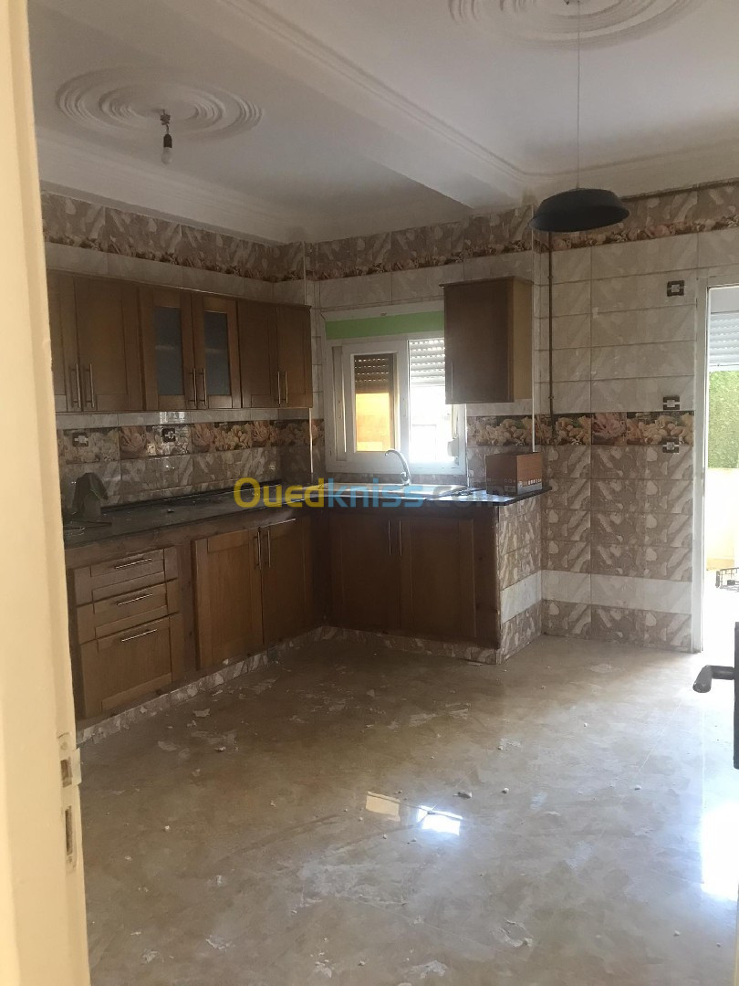 Location Appartement F4 Alger Cheraga