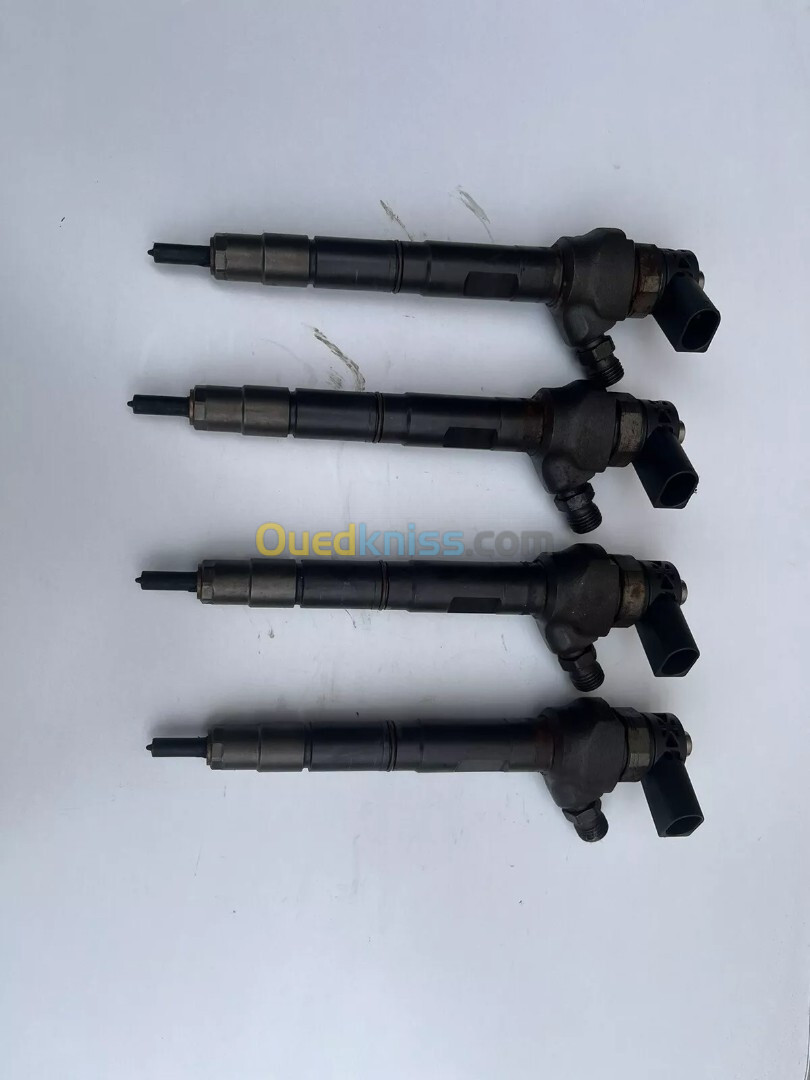 Injecteur 2.0 TDI 04L130277E GOLF 7 LEON A3 ETC