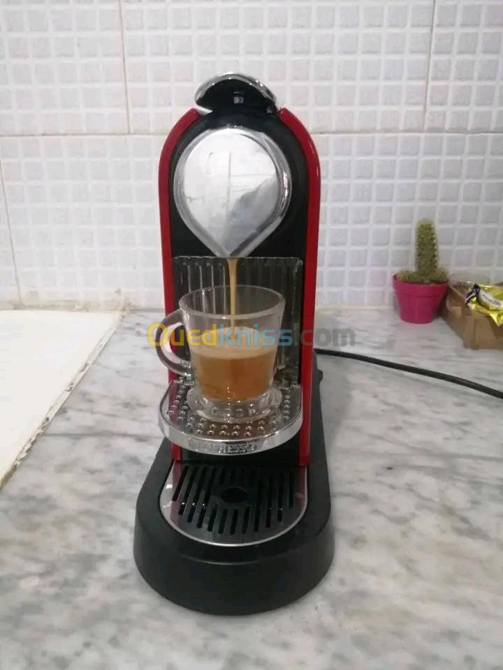 Cafetière Nespresso krups citiz fabrication suisse 