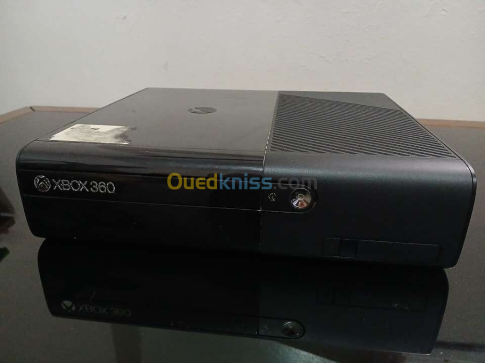 Xbox 360 ultra slim 500GB