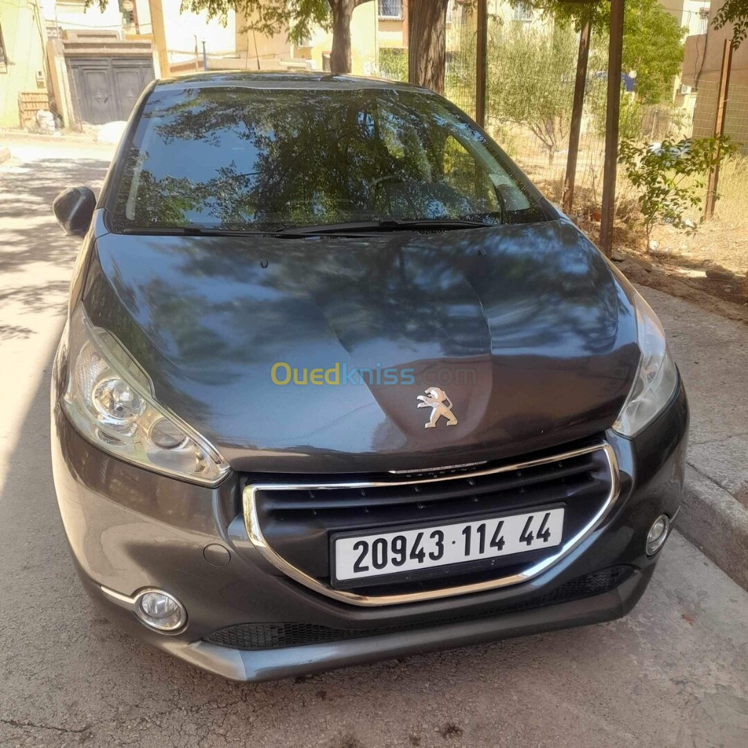 Peugeot 208 2014 Allure