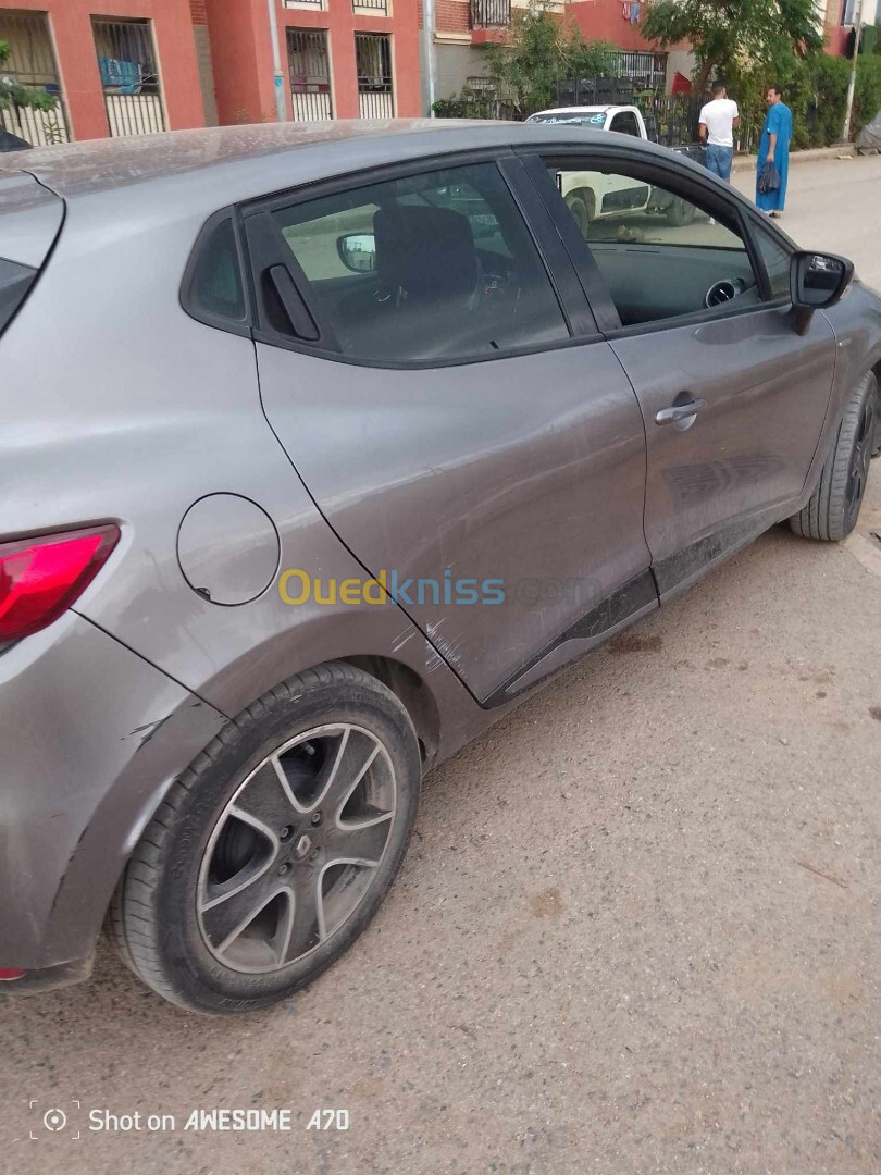 Renault Clio 4 2015 