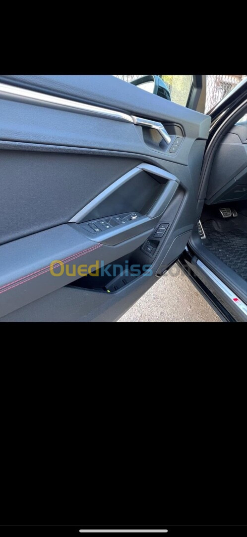 Audi Q3 2024 Sline black black full options affaire