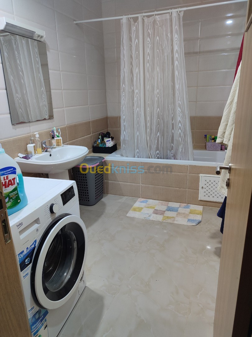 Location Appartement F3 Tipaza Kolea