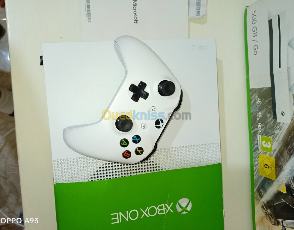 Xbox One S