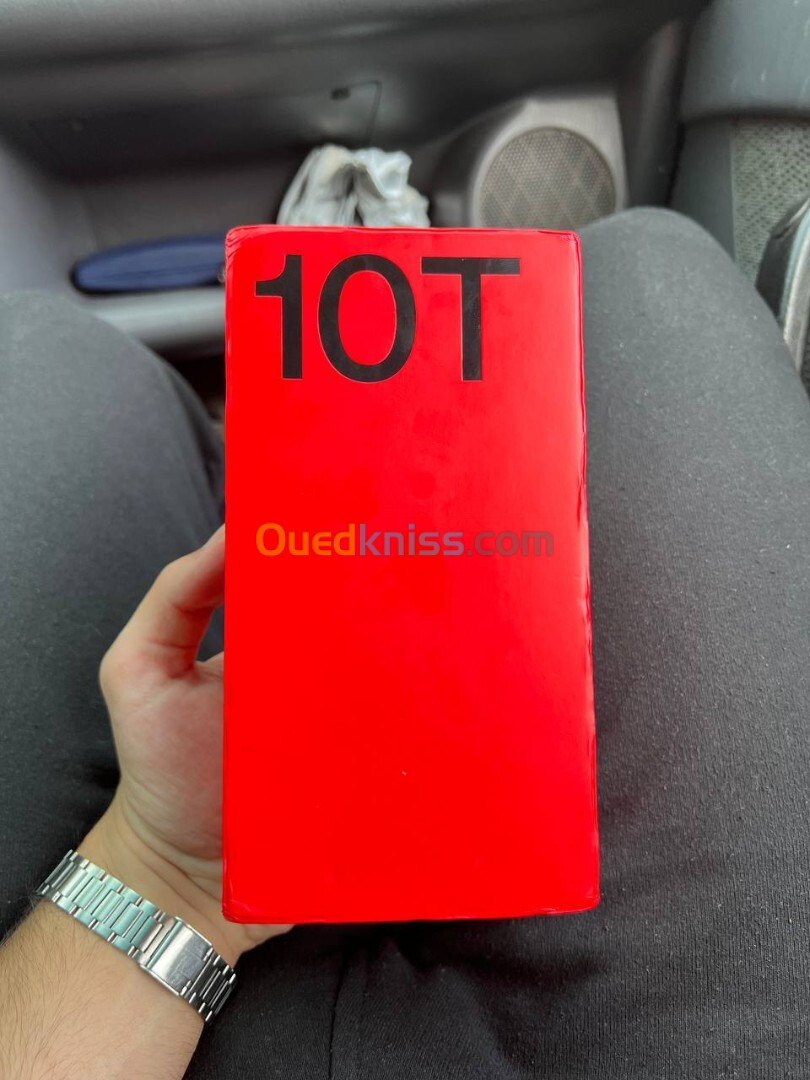 One Plus 10T 5G 8/128 Avec chargeur 160 watt