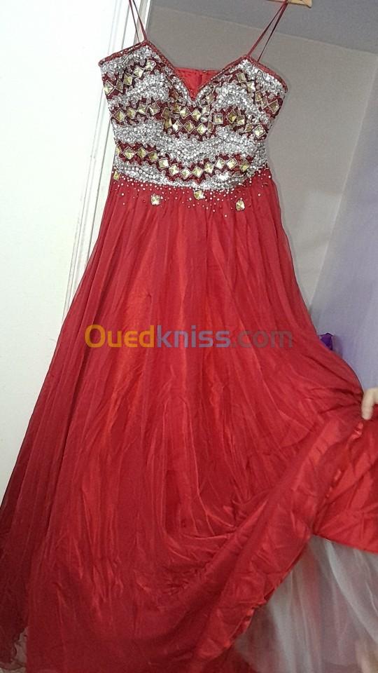 Robe de soirée rouge à vendre 