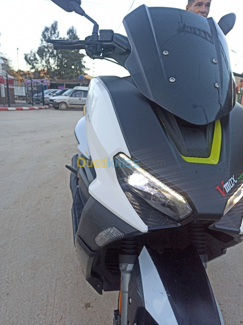 V-max 200 Vms 2022