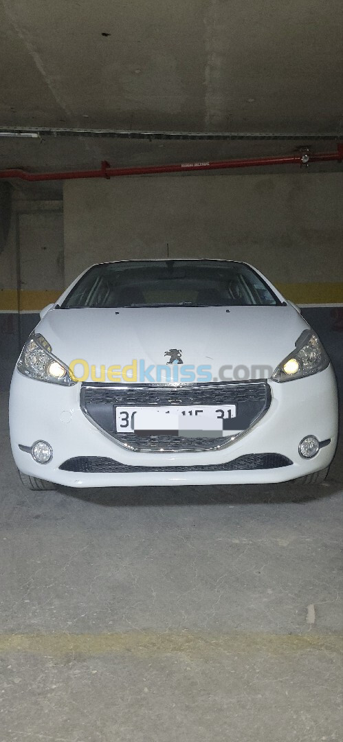 Peugeot 208 2015 Allure