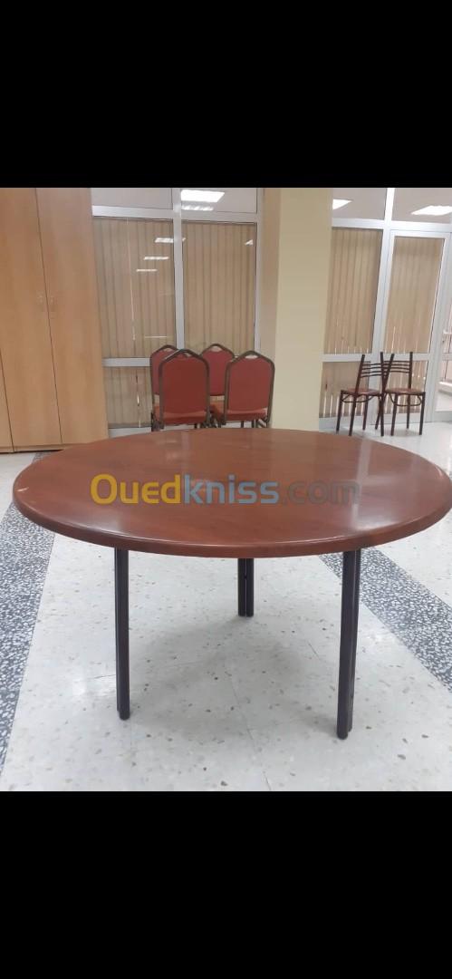 Vend table et chaise 