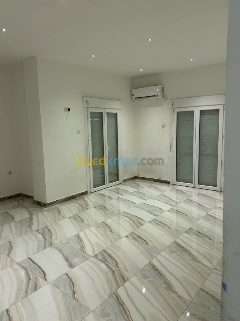 Location Appartement F4 Biskra Biskra