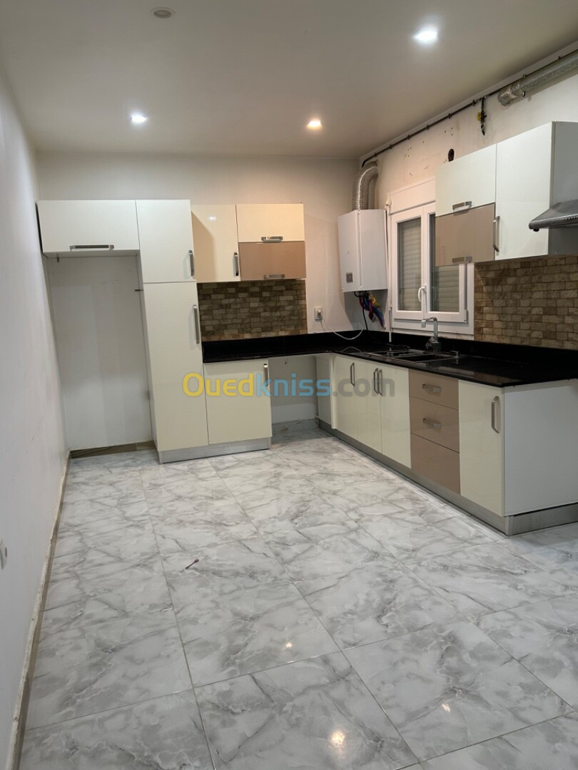 Location Appartement F4 Biskra Biskra