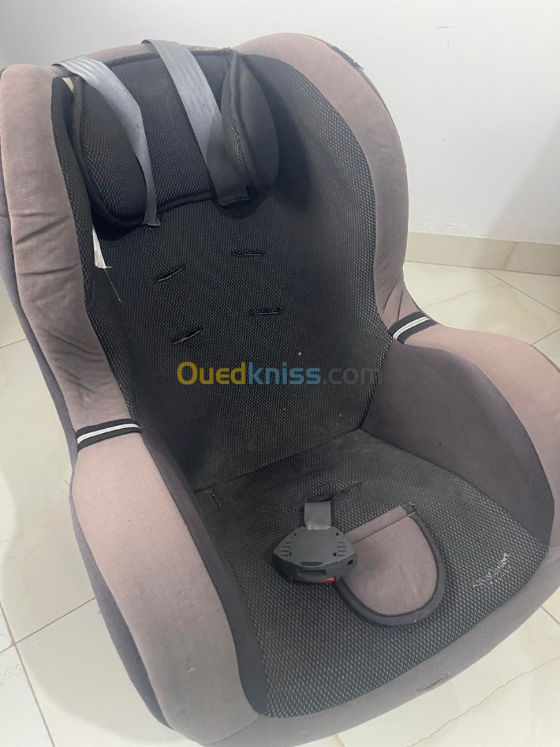 chaise bebe voiture