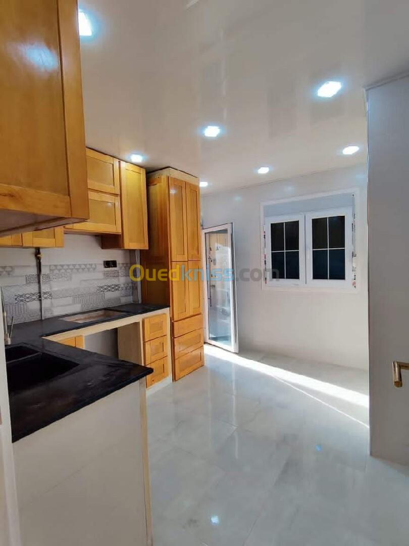 Vente Appartement F1.3 Alger Bordj el bahri