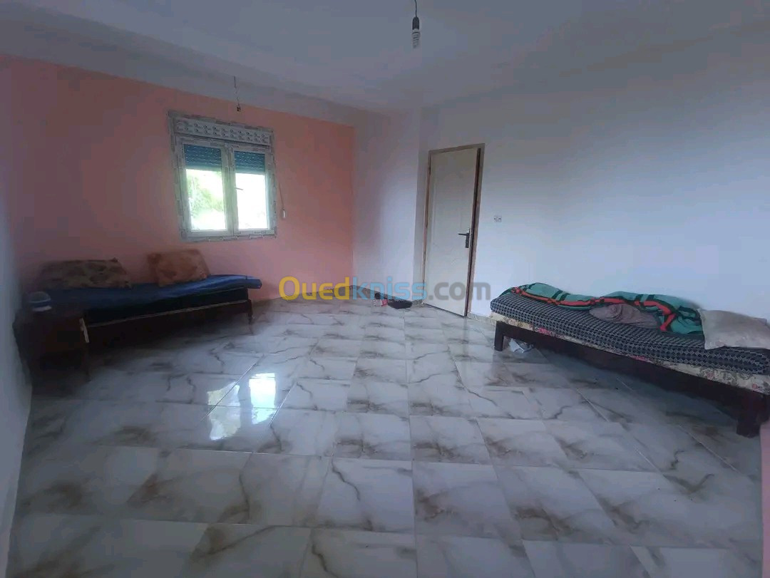 Location vacances Appartement F3 Tipaza Gouraya