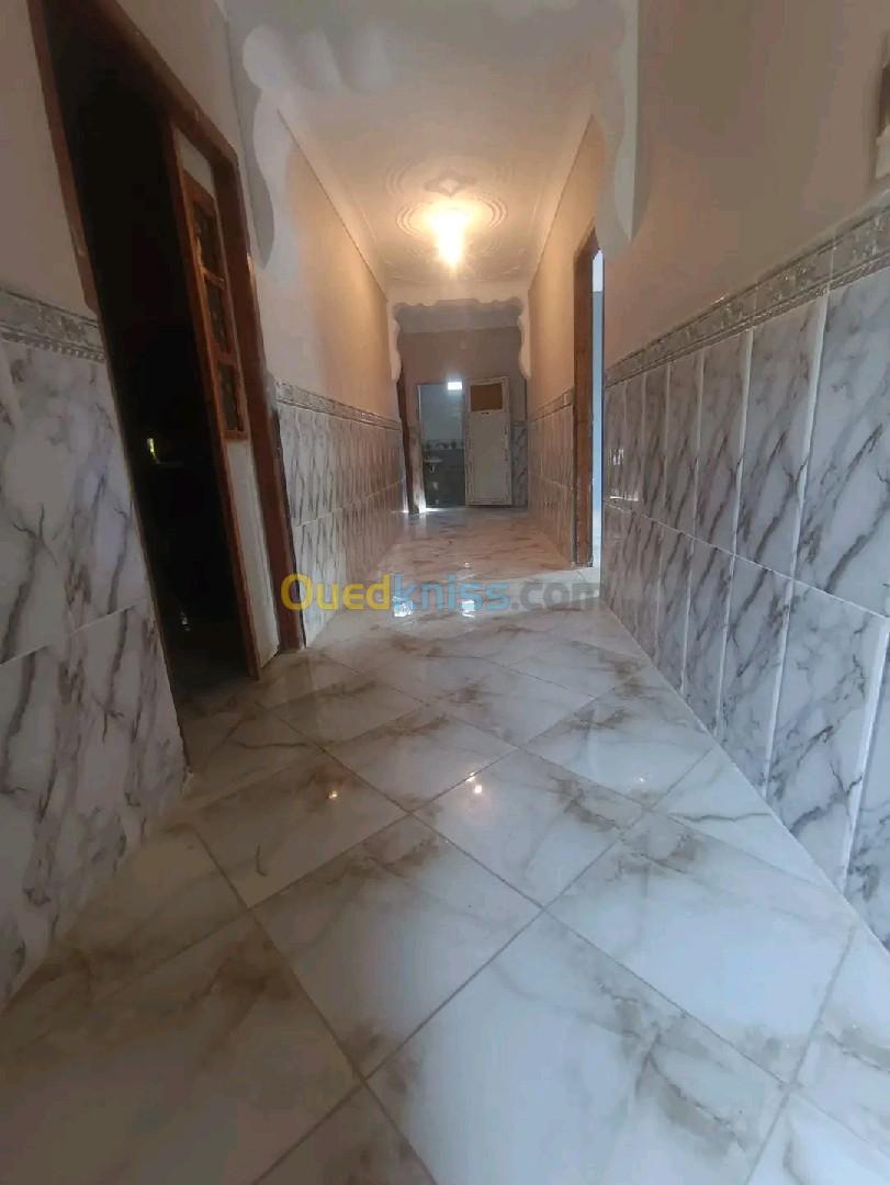 Location vacances Appartement F3 Tipaza Gouraya