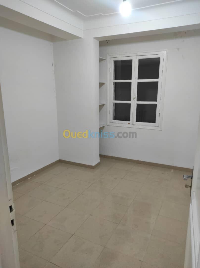 Location Appartement F4 Alger Dely brahim