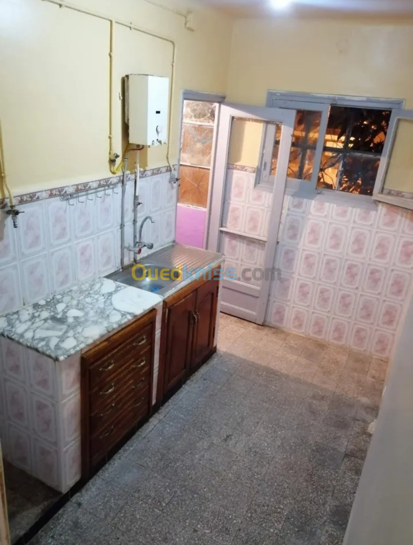 Location Appartement F3 Jijel Taher