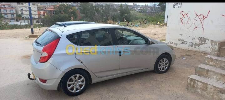 Hyundai Accent RB  5 portes 2012 