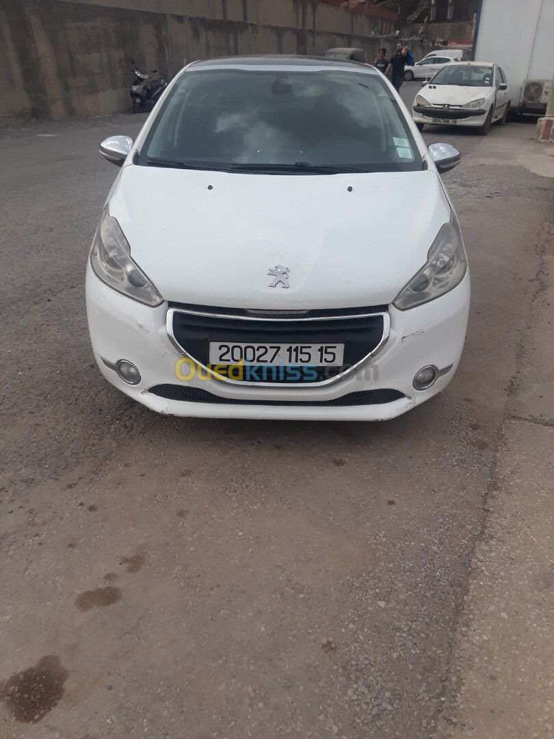 Peugeot 208 2015 Allure Facelift