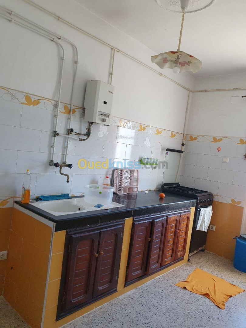 Location vacances Appartement F3 Jijel Jijel