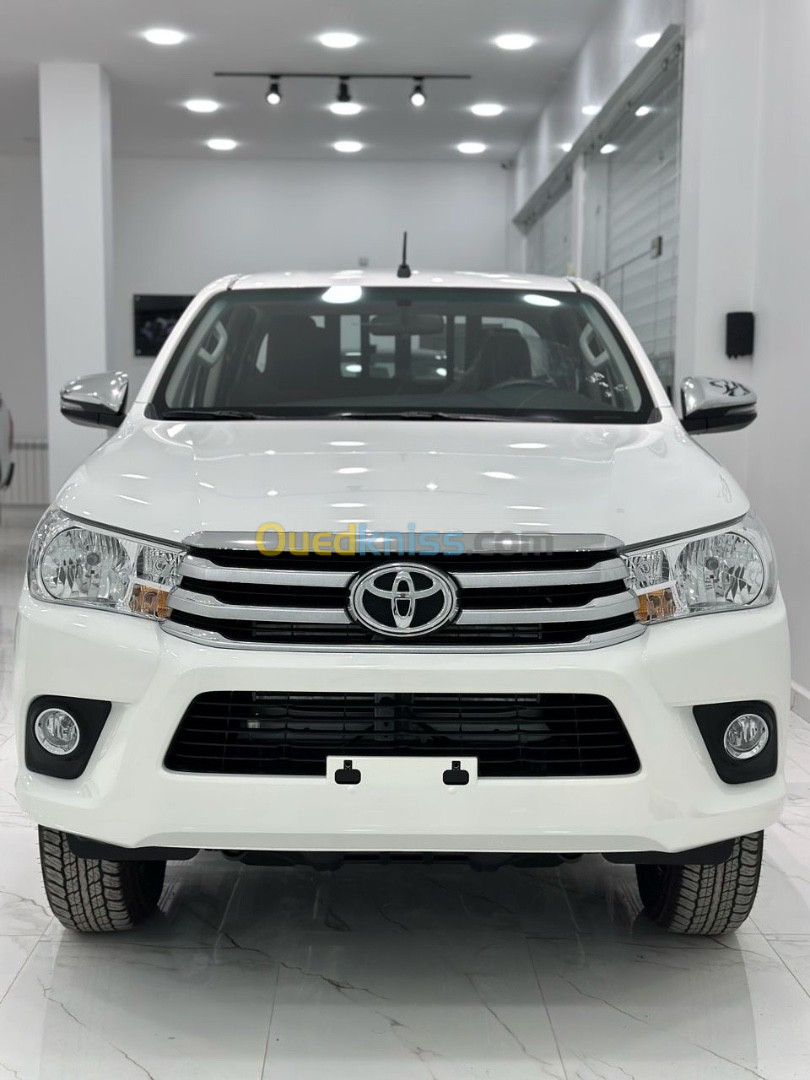 Toyota Hilux 2024 سلوقية