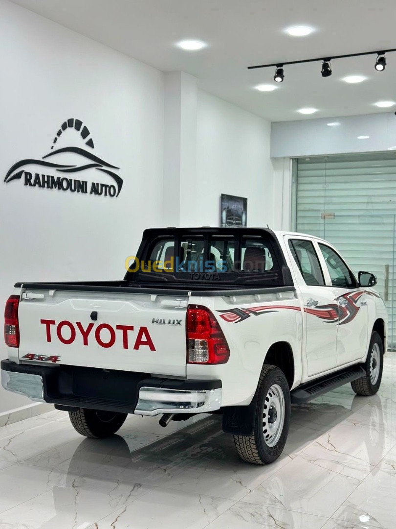 Toyota Hilux 2024 سلوقية
