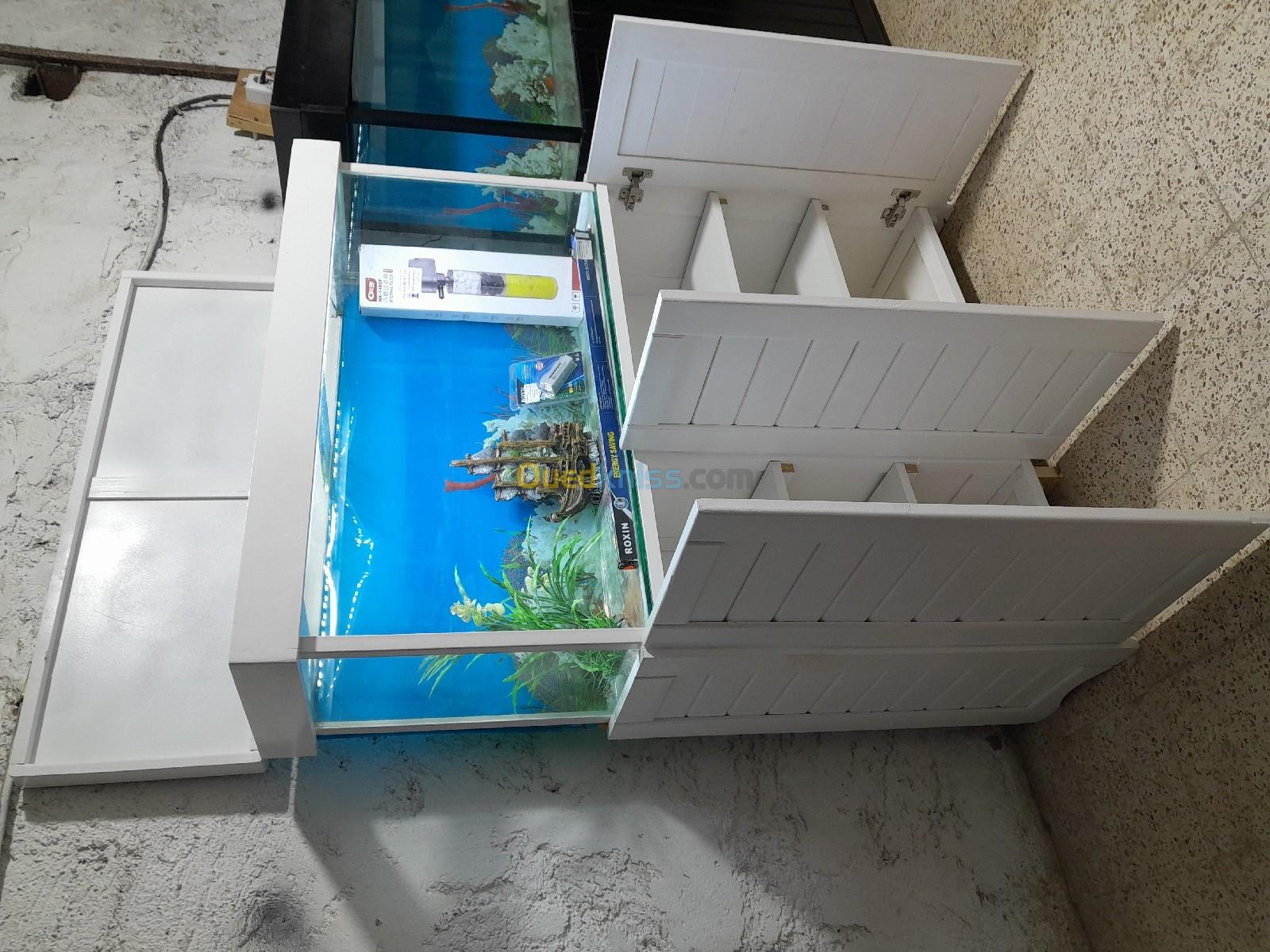 Aquarium avec Meuble de Chaussures en Bois Rouge 