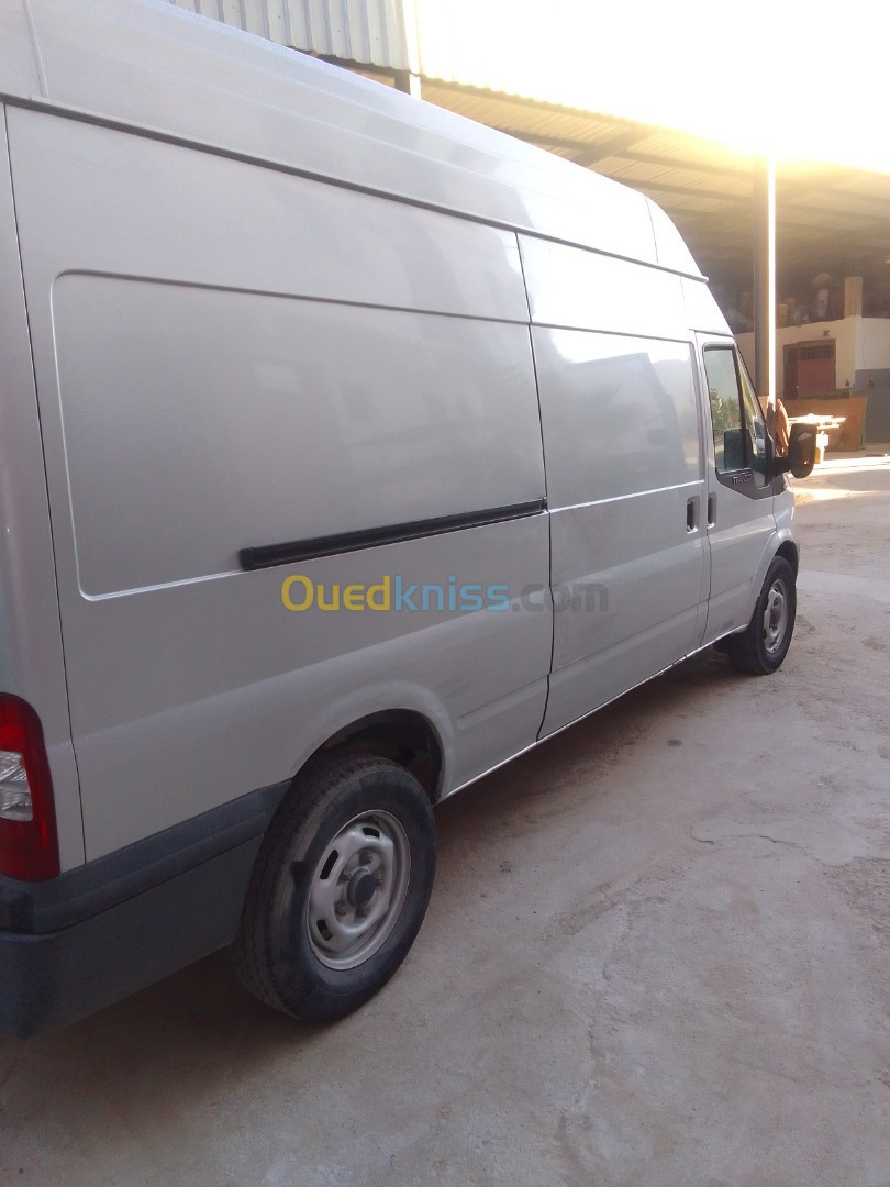 Ford Transit 2011 