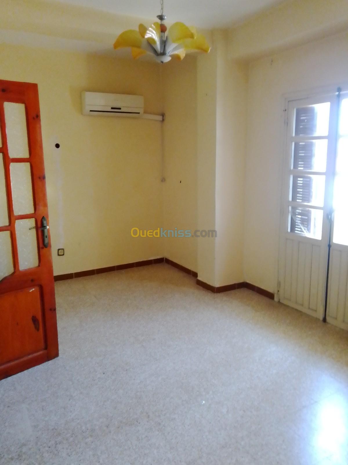 Echange Appartement F3 Annaba Annaba