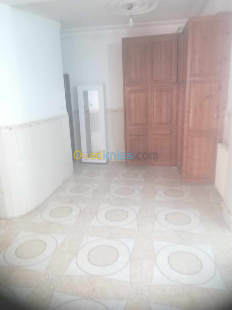 Location Appartement F3 Alger Draria