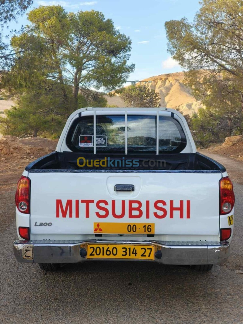 Mitsubishi L200 2014 Doube cabine Evolution