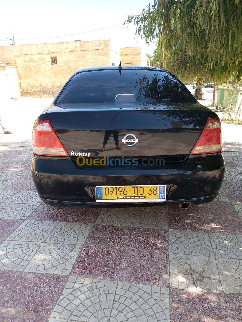 Nissan Sunny 2010 