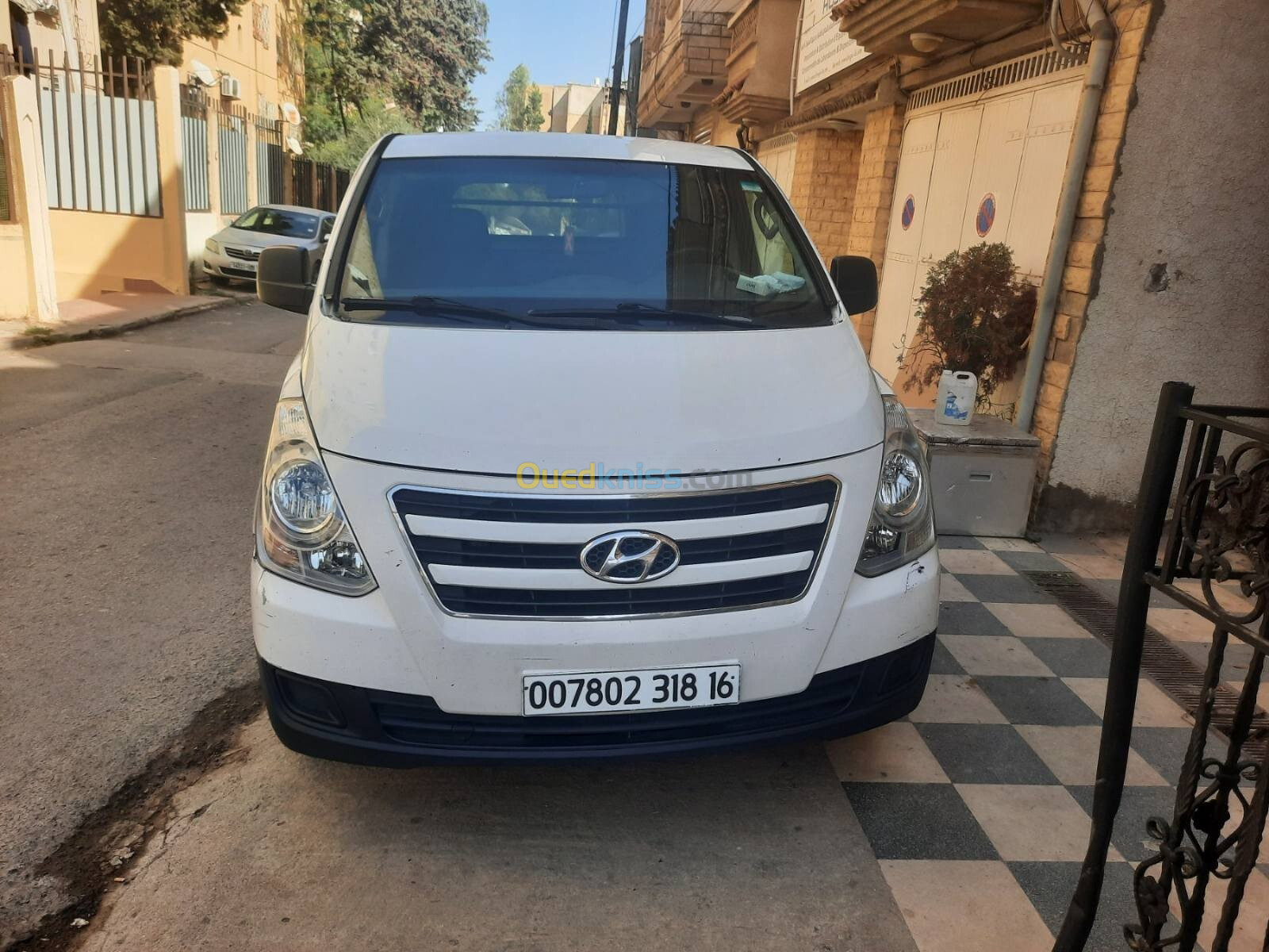 Hyundai H1 2018